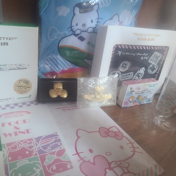 Meet your Posher, Debra - Picture 3 of 5